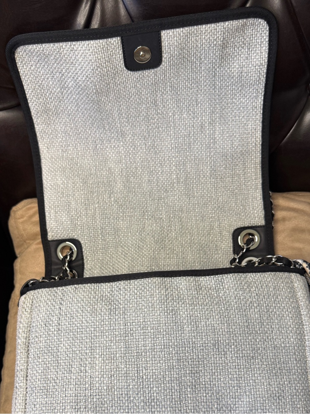💎AUTHENTIC CHANEL GRAY RAFFIA DEAUVILLE MESSENGER/SHOULDER BAG/CROSSBODY-EUC - Picture 15 of 17